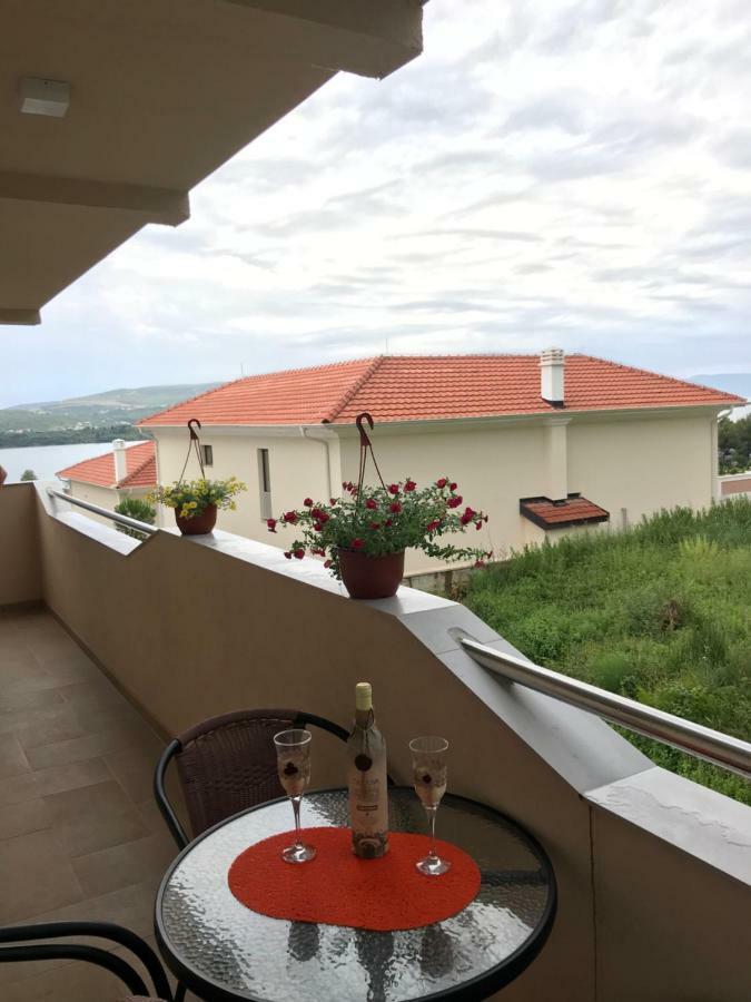 Id Apartments Tivat Dış mekan fotoğraf